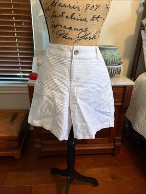 Lilly Pulitzer White Textured High-Rise Skort with Gold Button